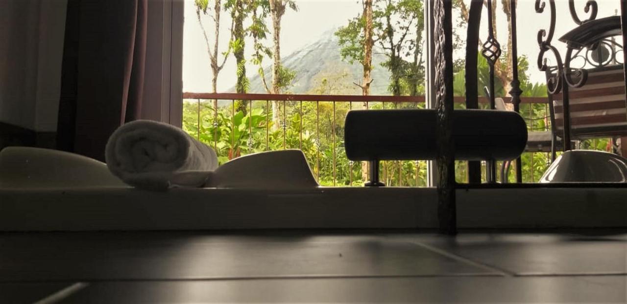 Tropical Suites & Villas La Fortuna Exterior photo